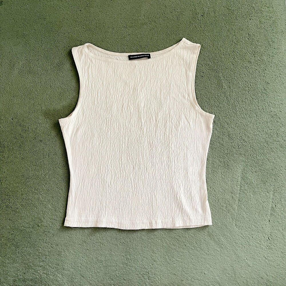 Brandy Melville Classic Beige Crepe Top Minimalistic Neutral Sleeveless One Size